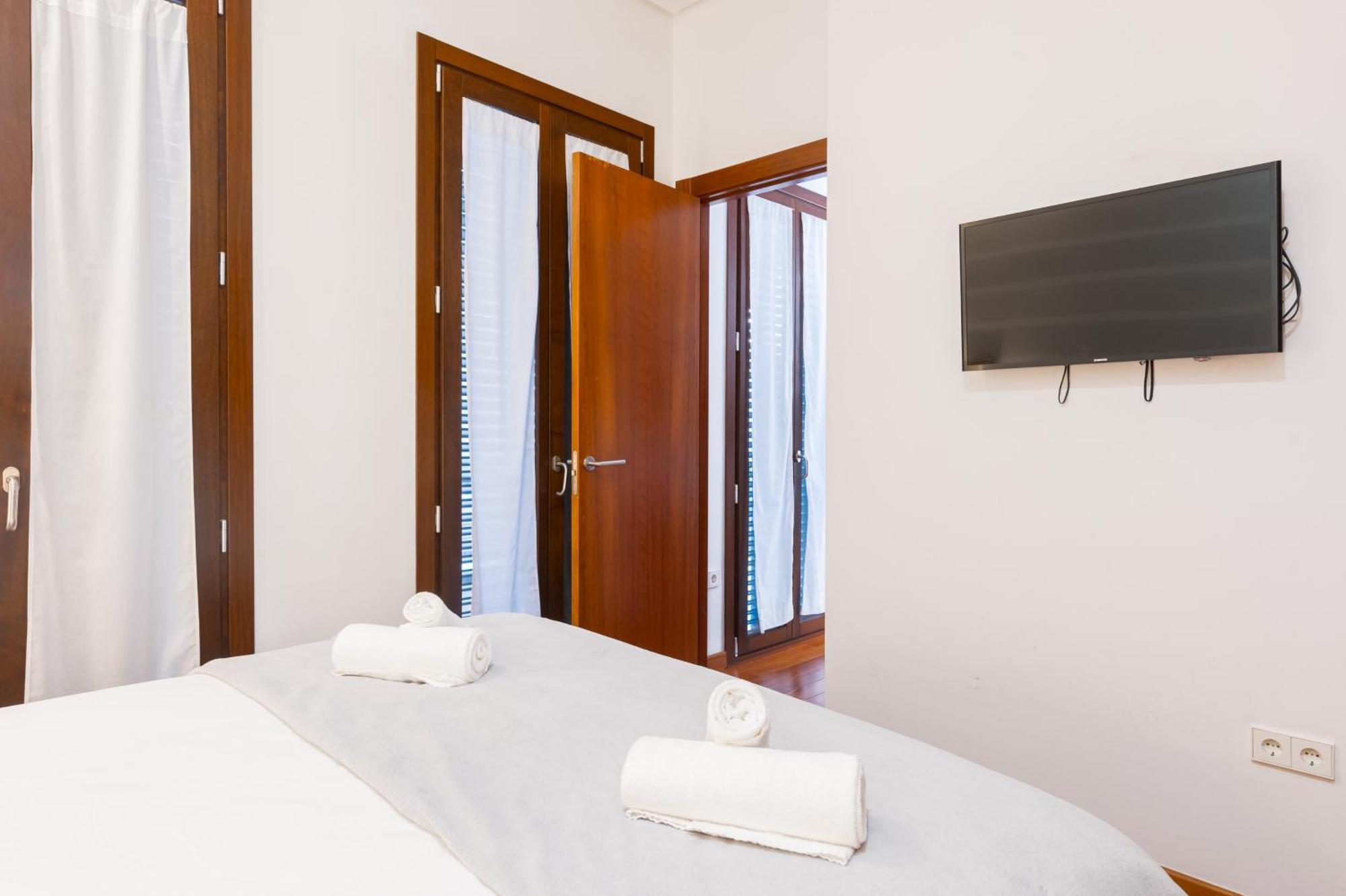 Attic With Terrace- 1Bd 1Bth- Corral Del Rey Lägenhet Sevilla Exteriör bild